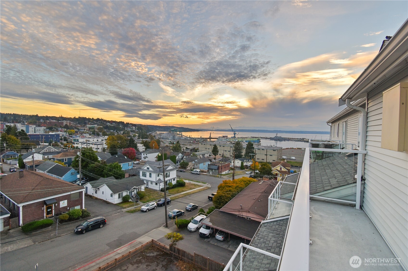 2522 Rucker Avenue, Unit 408 Everett, WA 98201 - Photo 37 of 40 Gallery Image 37