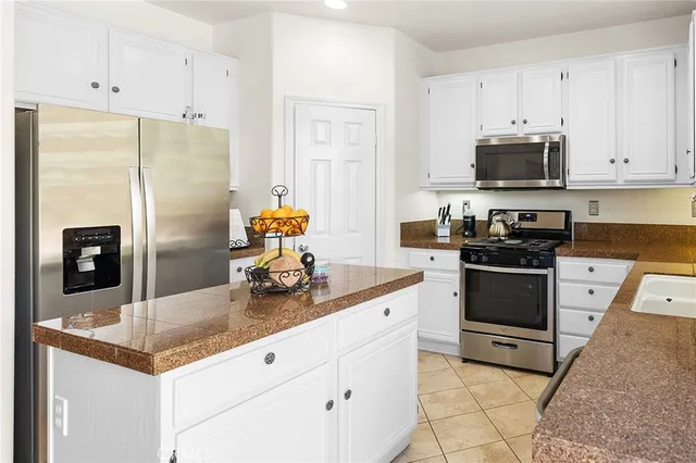 $990,000 | 1427 Marble Canyon Way, Chula Vista, CA 91915