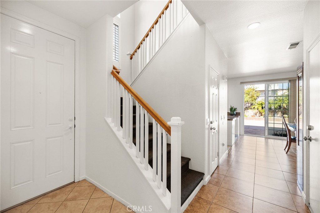 1427 Marble Canyon Way Chula Vista, CA 91915 - Photo 5 of 60