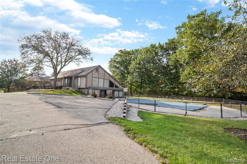 1822 Streamedge Court Rochester Hills, MI 48309 - Photo 24 of 24