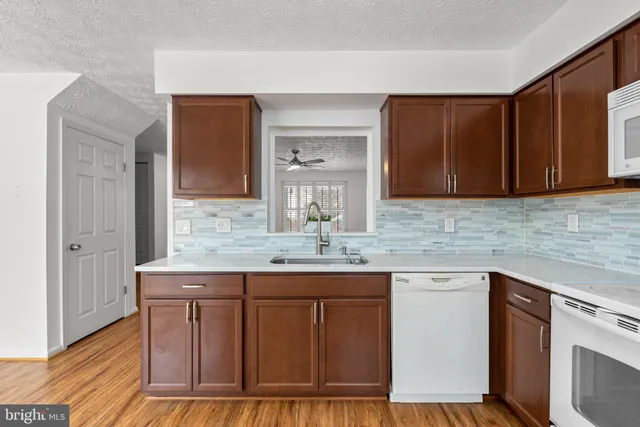 $363,900 | 18656 Winding Creek Place, Germantown, MD 20874