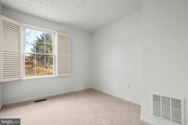 $363,900 | 18656 Winding Creek Place, Germantown, MD 20874