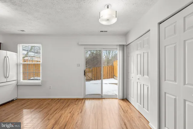 $363,900 | 18656 Winding Creek Place, Germantown, MD 20874