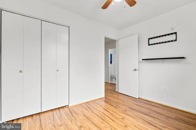 $363,900 | 18656 Winding Creek Place, Germantown, MD 20874