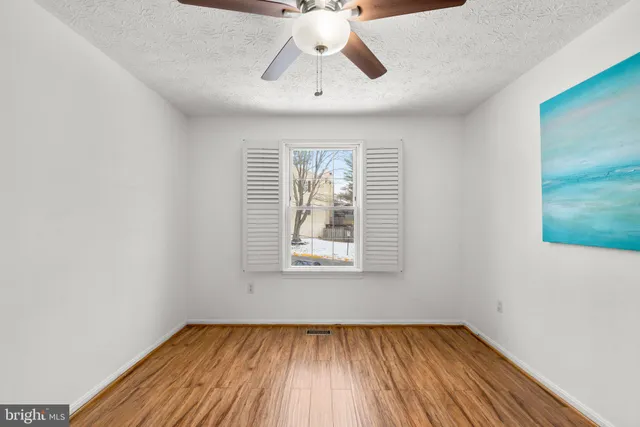 $363,900 | 18656 Winding Creek Place, Germantown, MD 20874