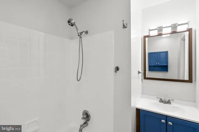 $363,900 | 18656 Winding Creek Place, Germantown, MD 20874