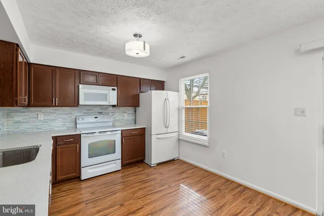 $363,900 | 18656 Winding Creek Place, Germantown, MD 20874