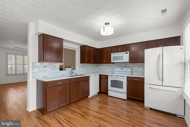 $363,900 | 18656 Winding Creek Place, Germantown, MD 20874