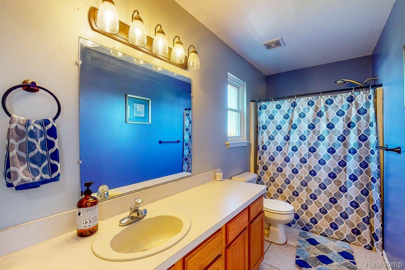 2750 North Hughes Road Howell, MI 48855 - Photo 26 of 44 Gallery Image 26