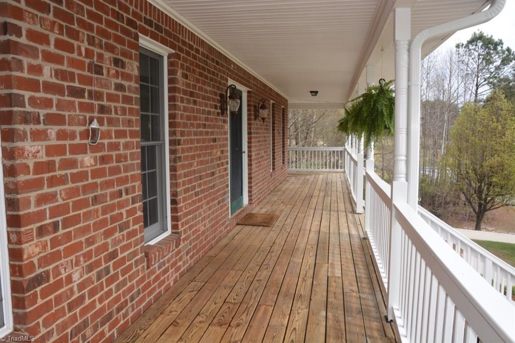 8398 West Glenn Road Oak Ridge, NC 27310 - Photo 3 of 22