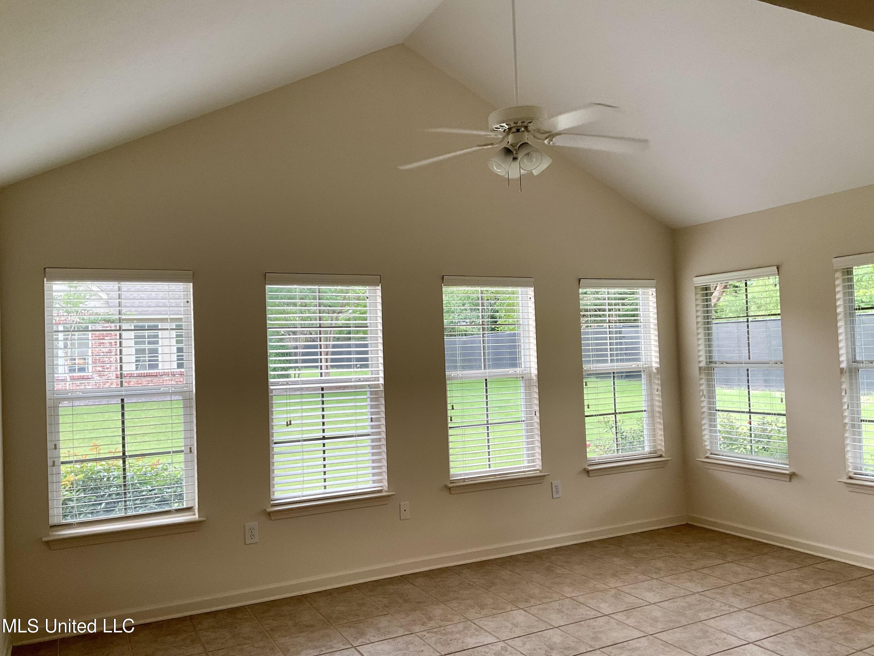 502 Charmant Place Ridgeland, MS 39157 - Photo 6 of 26 Plus a huge sunroom!