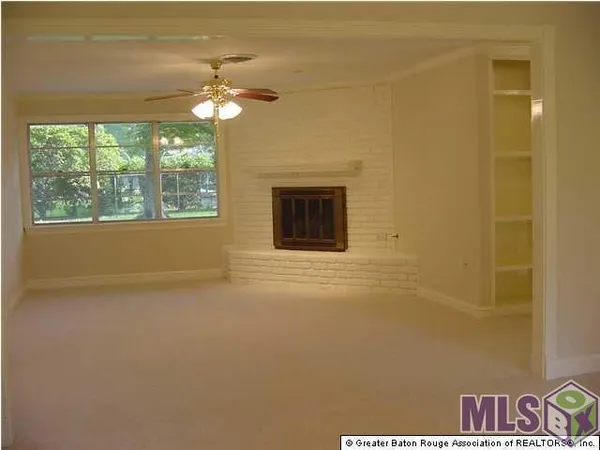 $289,500 | 10566 Goodwood Boulevard, Baton Rouge, LA 70815