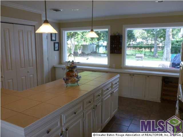 10566 Goodwood Boulevard Baton Rouge, LA 70815 - Photo 6 of 7