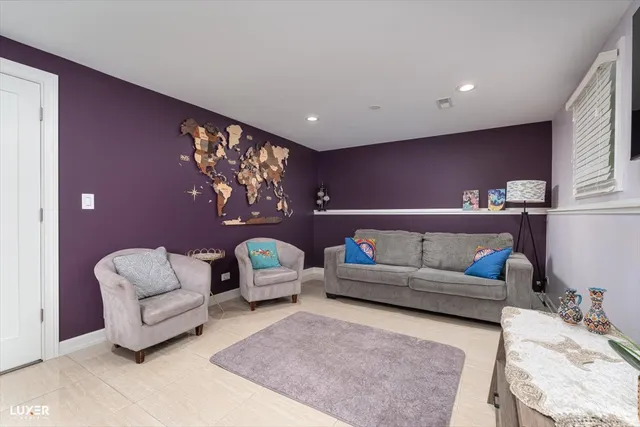 $409,000 | 6908 Orchard Lane, Hanover Park, IL 60133