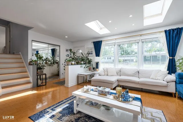 $409,000 | 6908 Orchard Lane, Hanover Park, IL 60133