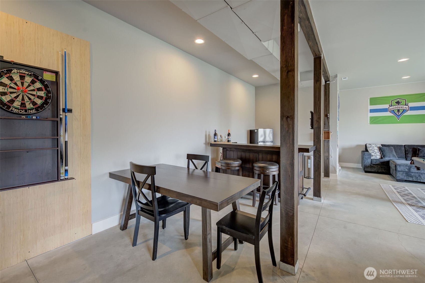 1900 Cumbo Court Wenatchee, WA 98801 - Photo 12 of 33 a view of a dining room with furniture