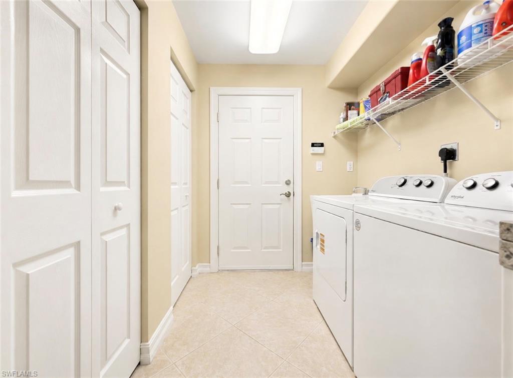 1277 Rialto Way, Unit 102 Naples, FL 34114 - Photo 26 of 34
