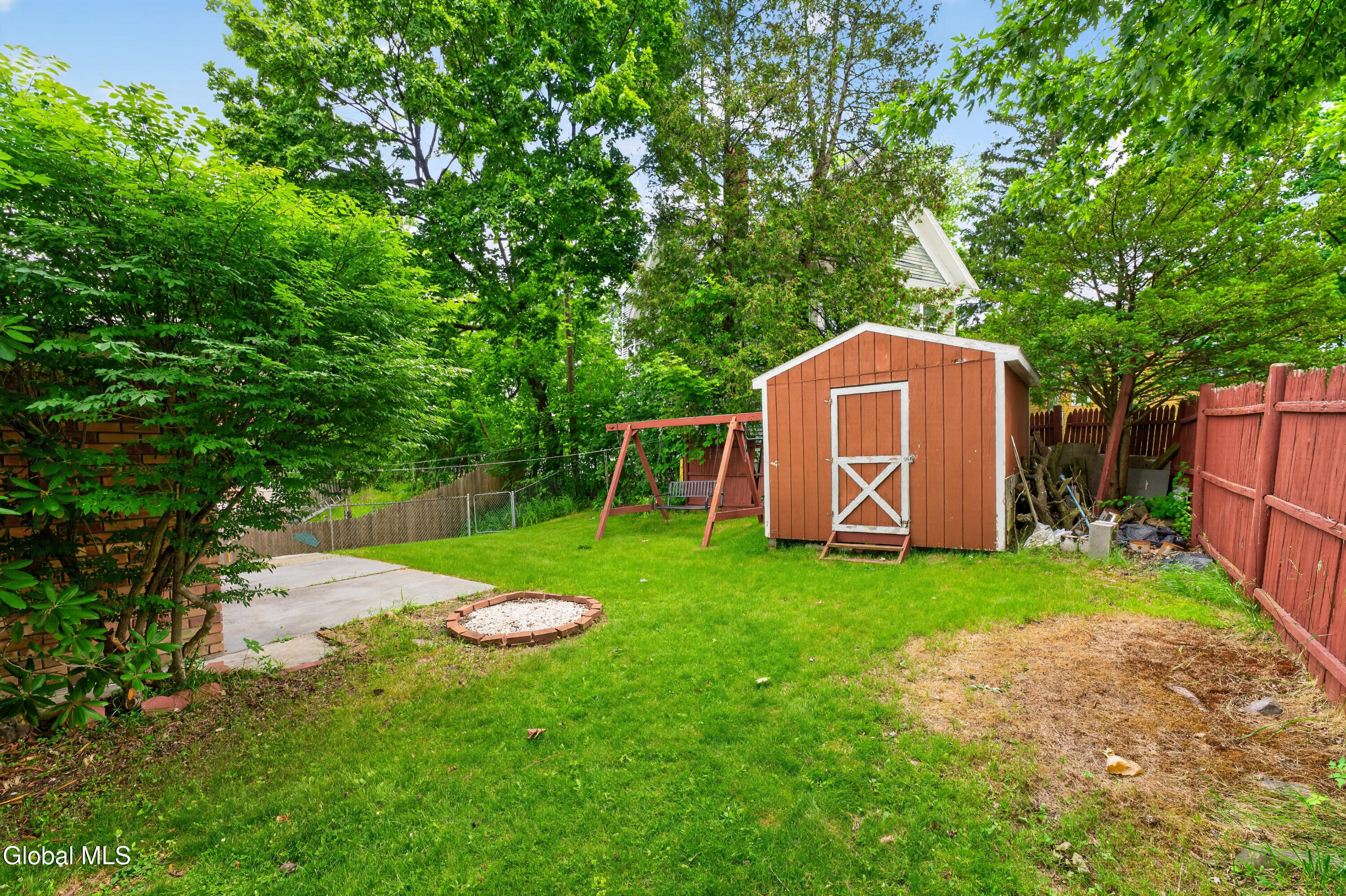 37 Marwill Street Albany, NY 12209 - Photo 28 of 33 Yard 2