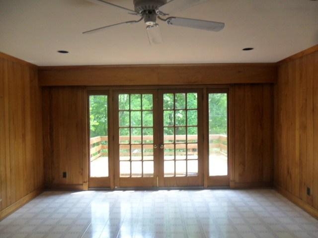 6005 Hickory Valley Road Nashville, TN 37205 - Photo 11 of 19 DEN W/ENTRY ONTO DECK