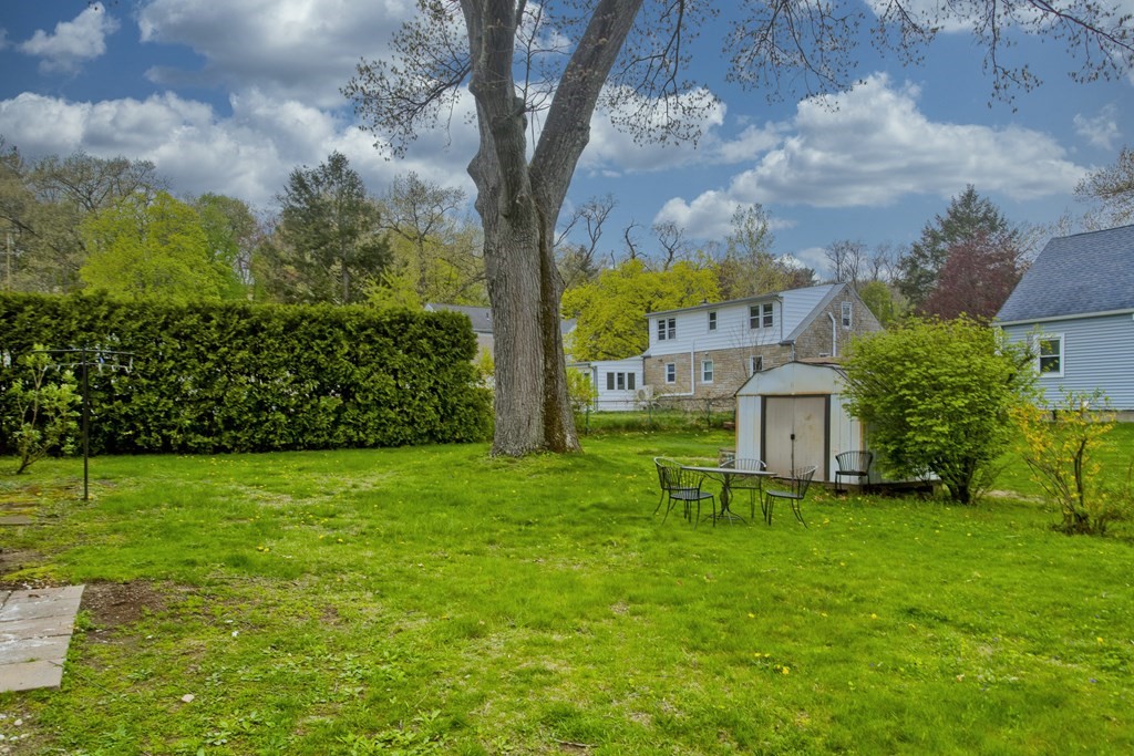 1 Stratford Road Holyoke, MA 01040 - Photo 9 of 31 Gallery Image 9