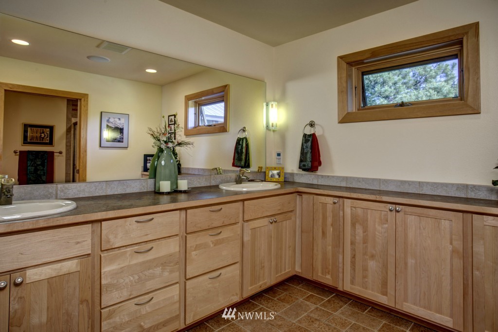 7970 Lambert Road Cle Elum, WA 98922 - Photo 10 of 25 Gallery Image 10