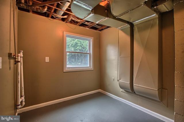 1649 Glenn Road Lancaster, PA 17601 - Photo 19 of 25 Gallery Image 19