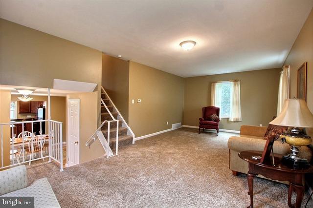 1649 Glenn Road Lancaster, PA 17601 - Photo 2 of 25 Gallery Image 2