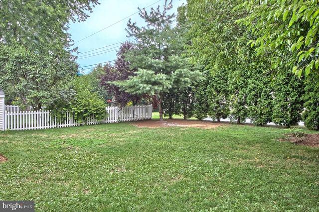 1649 Glenn Road Lancaster, PA 17601 - Photo 23 of 25 Gallery Image 23