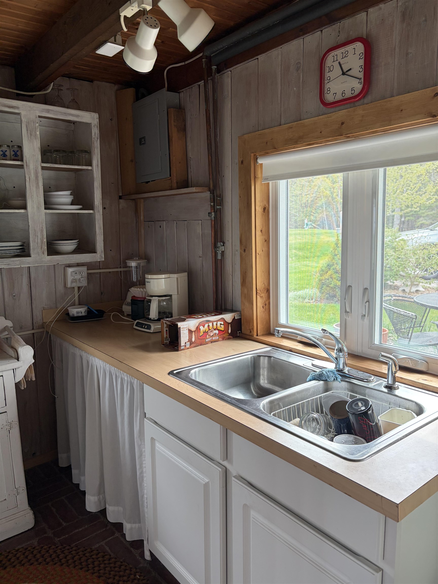 7969 Channel Road Petoskey, MI 49770 - Photo 7 of 18 1948483-a7214ddf-f41d-439e-a187-98ea5e52ae4e.JPG