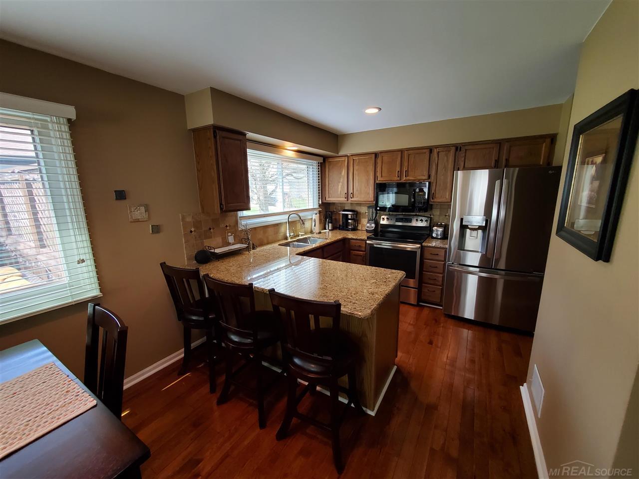 1499 Colony Drive Rochester, MI 48307 - Photo 16 of 38 50071978-15.JPG