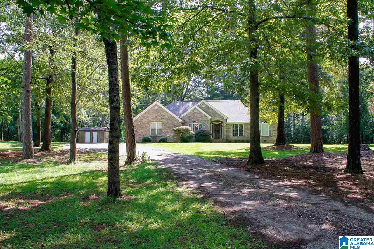 136 Meadow Glen Drive Jacksonville, AL 36265 - Photo 3 of 42