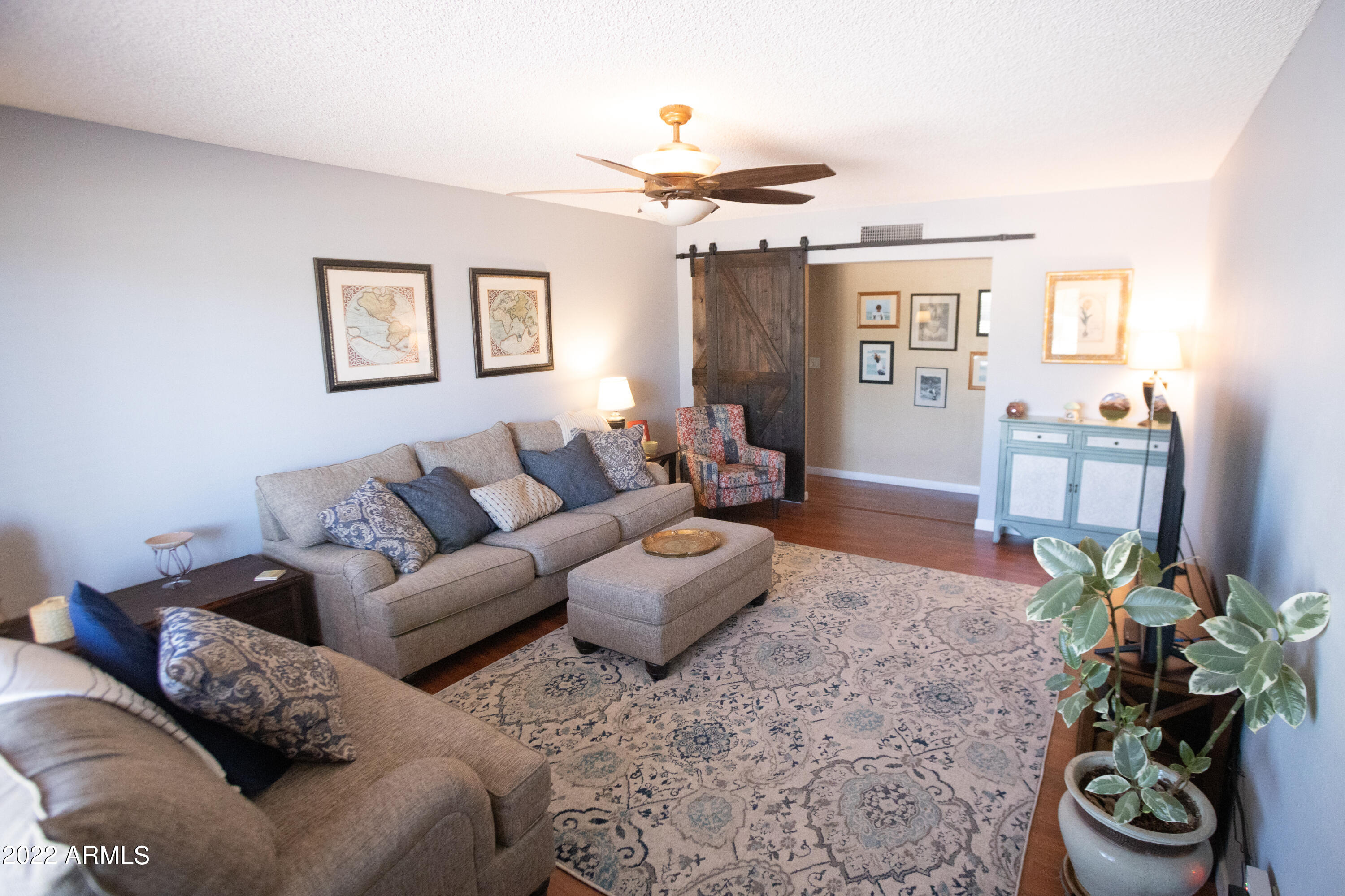 2701 West Redfield Road Phoenix, AZ 85053 - Photo 3 of 22 TJC_1907-2