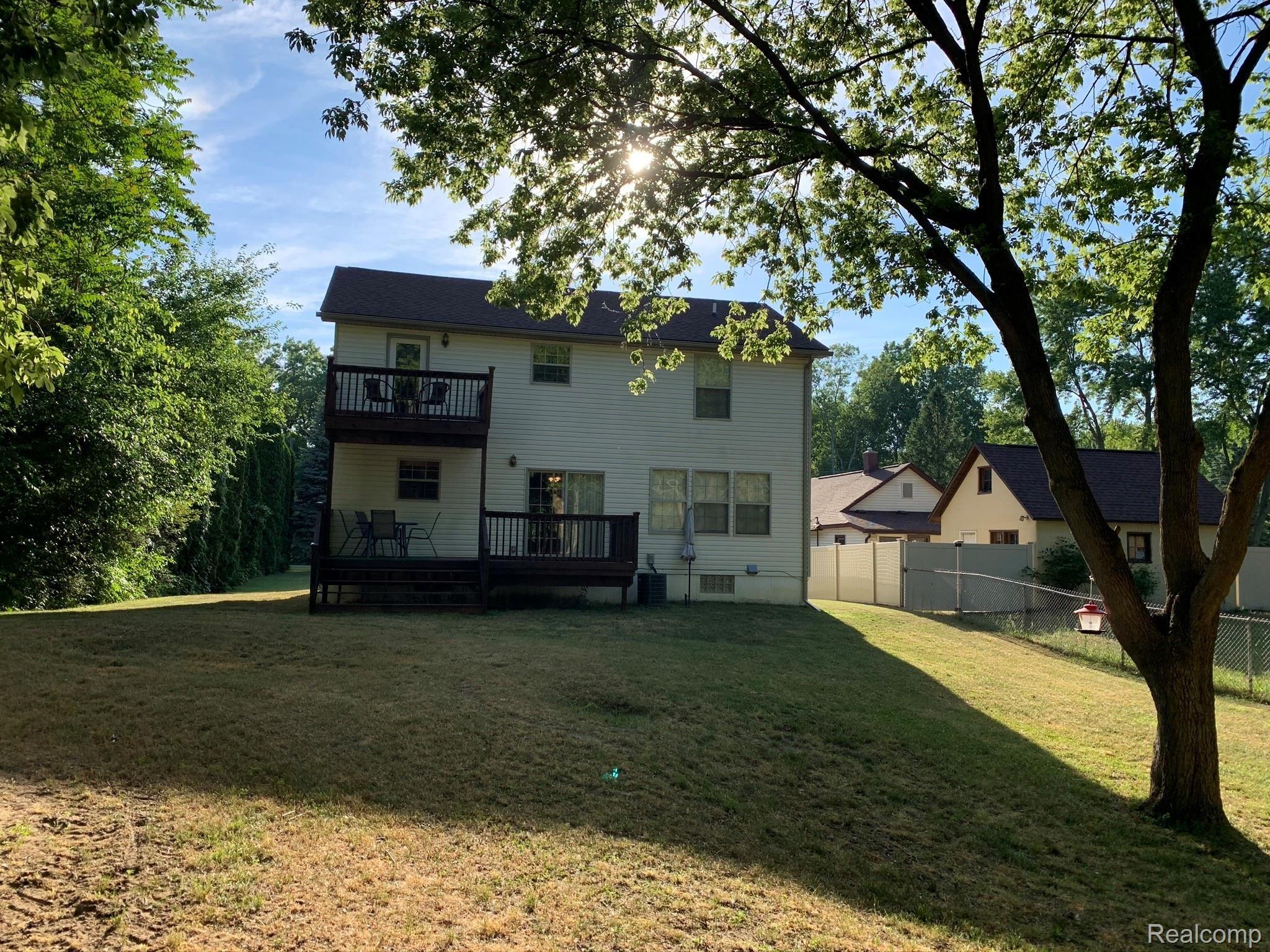 25929 Rust Road New Boston, MI 48164 - Photo 35 of 44 IMG_1963.JPEG