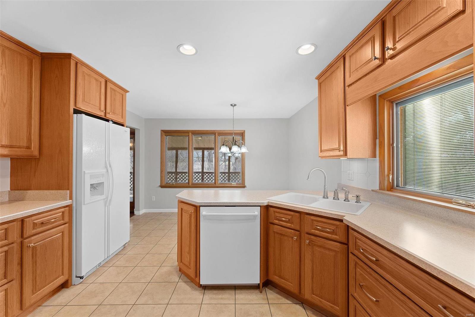 900 Ruth Drive St. Charles, MO 63301 - Photo 13 of 36 Gallery Image 13