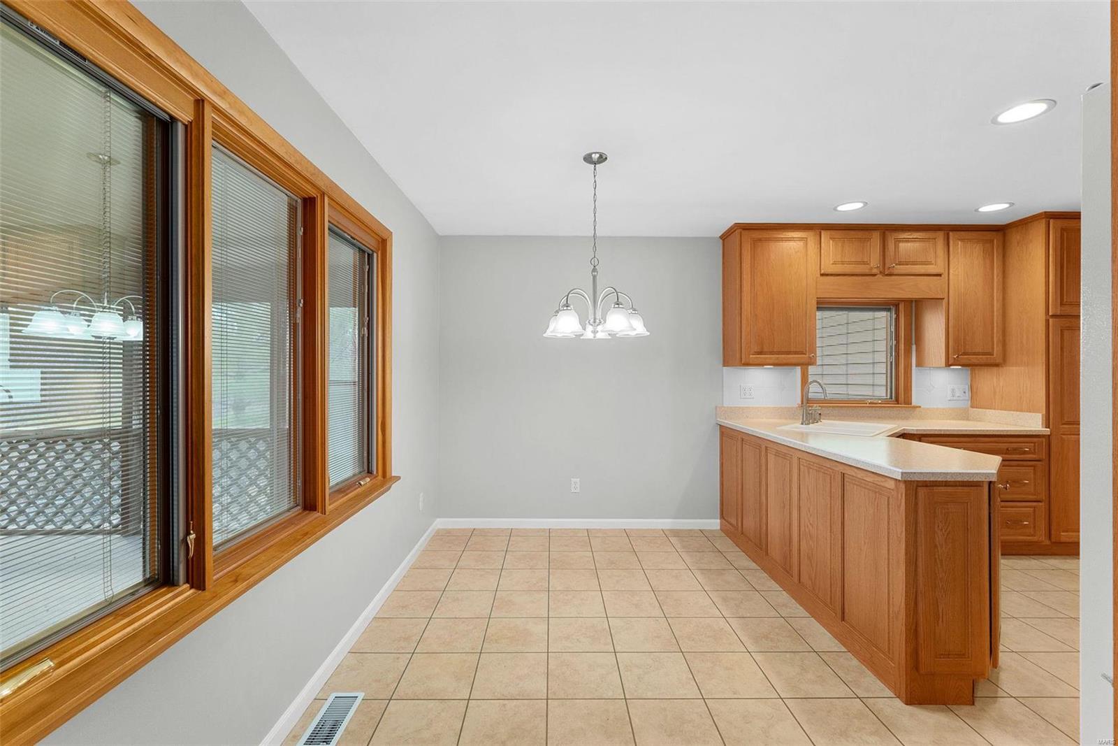 900 Ruth Drive St. Charles, MO 63301 - Photo 17 of 36 Gallery Image 17