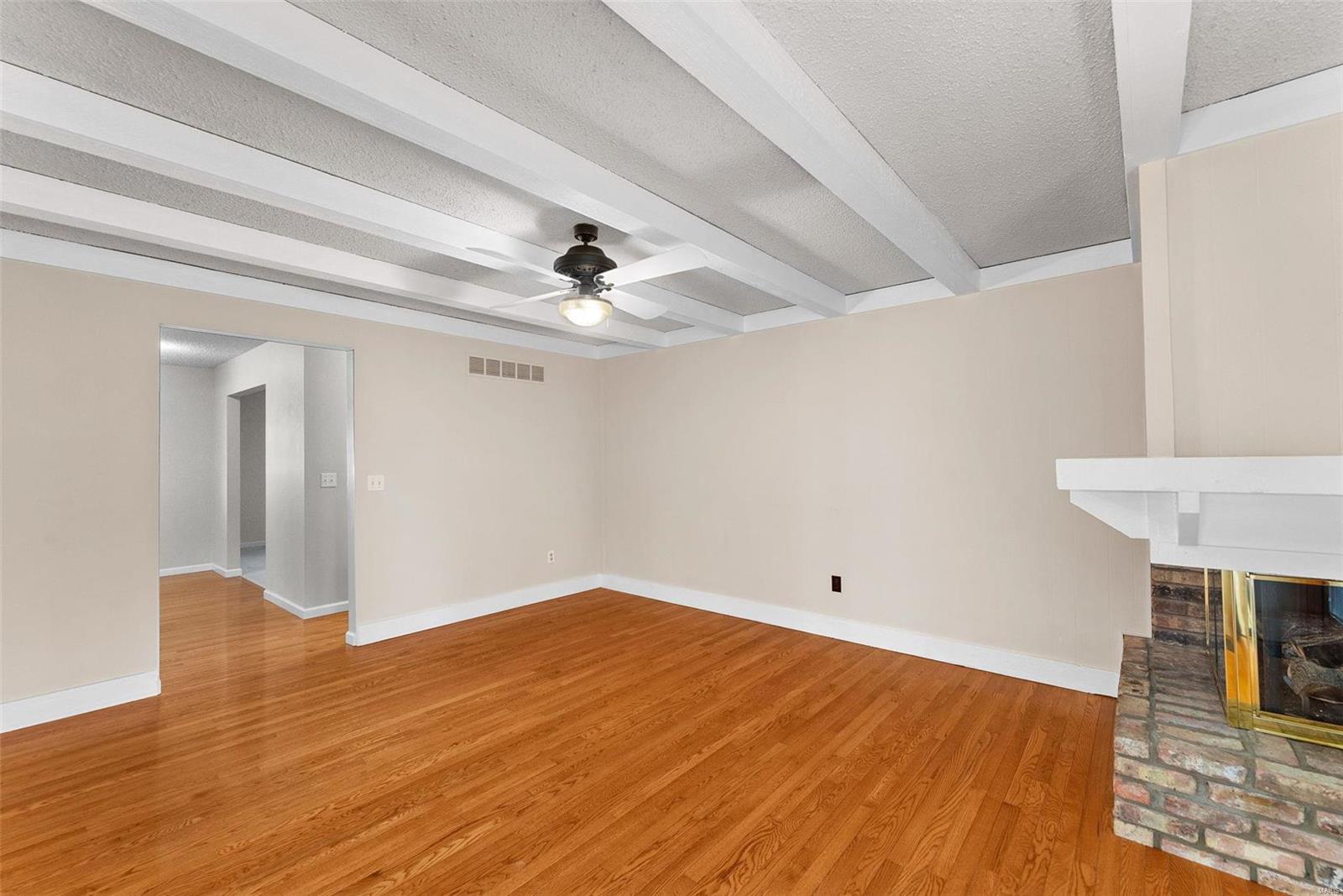 900 Ruth Drive St. Charles, MO 63301 - Photo 9 of 36 Gallery Image 9