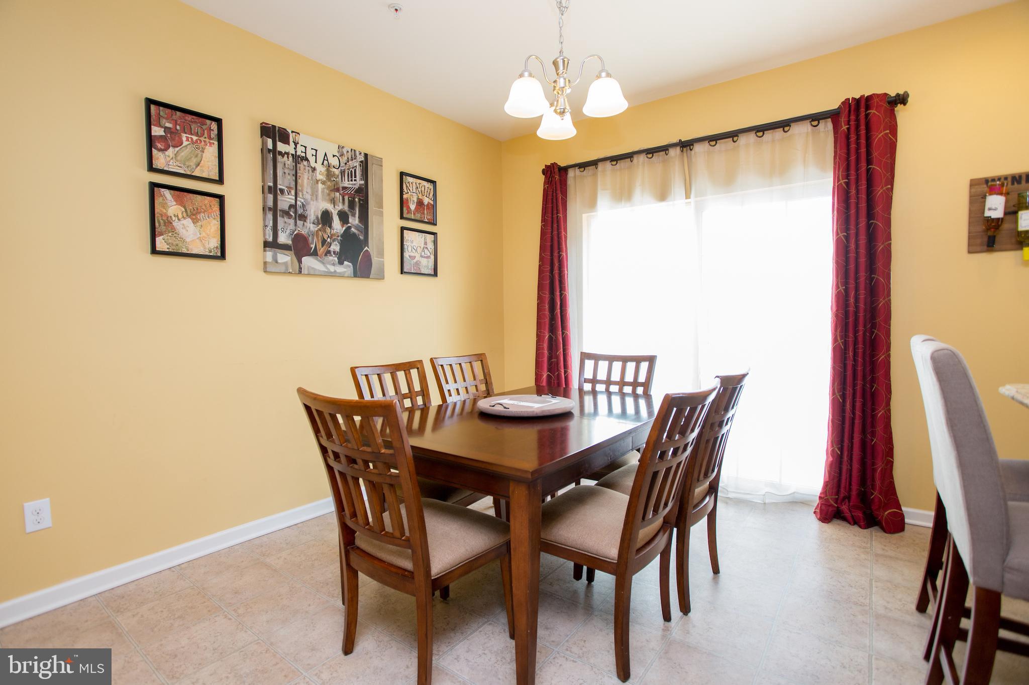 3784 William Daves Road, Unit 9 Doylestown, PA 18902 - Photo 8 of 28 Dining Room