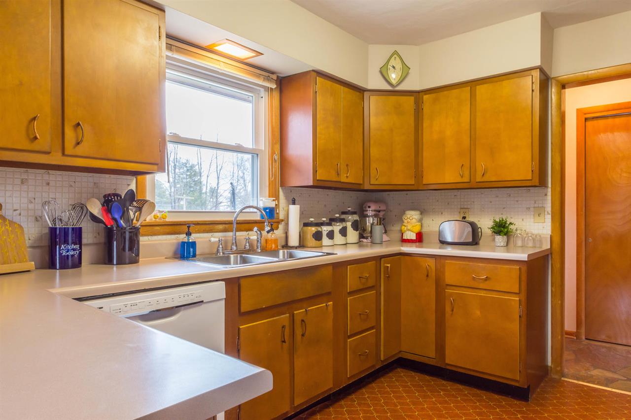 375 North Hartstrait Road Bloomington, IN 47404 - Photo 12 of 36