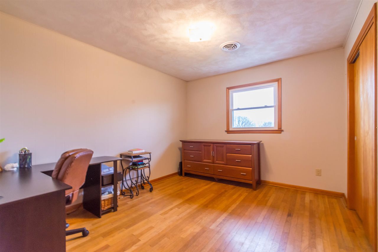 375 North Hartstrait Road Bloomington, IN 47404 - Photo 18 of 36