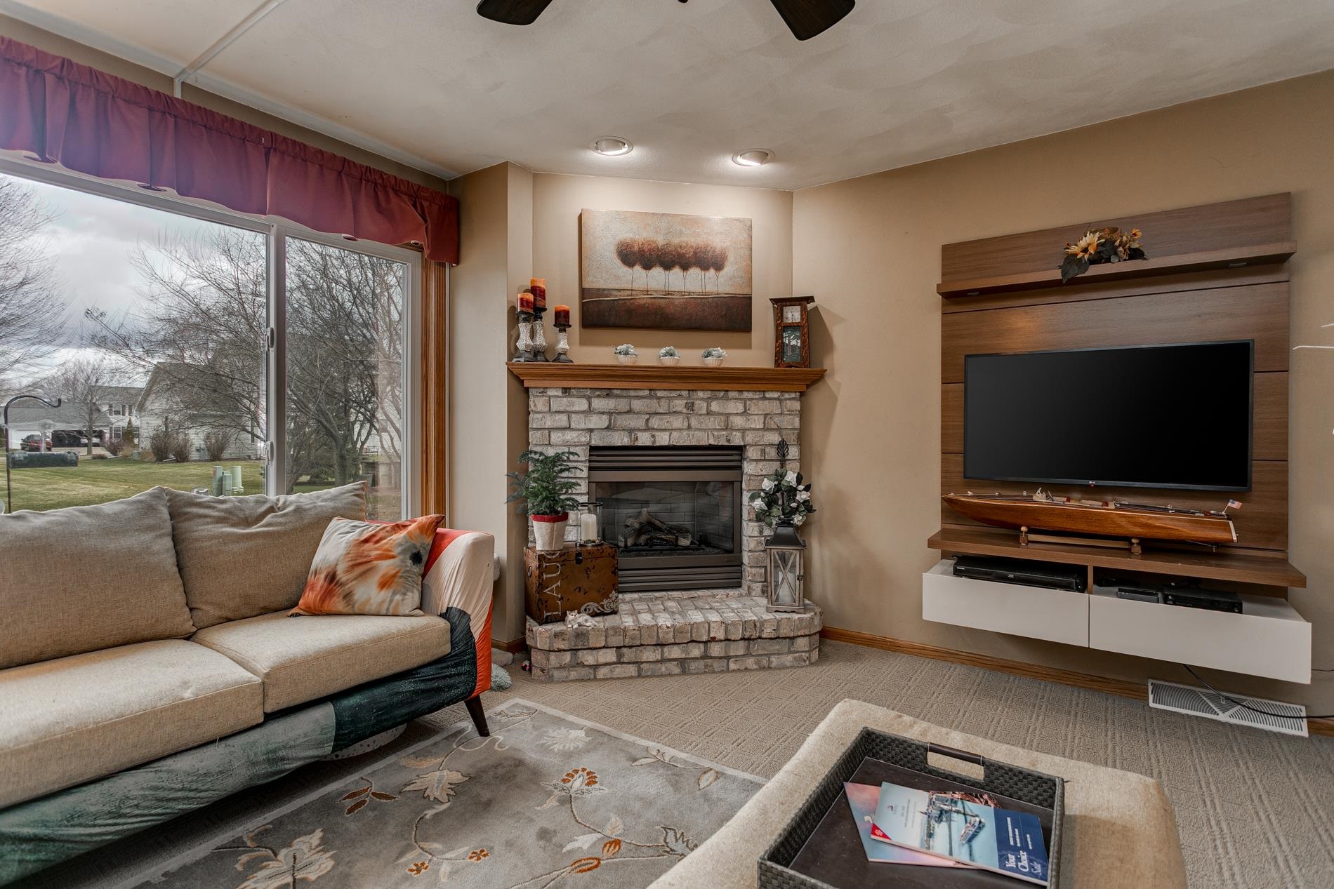 W6074 Strawflower Drive Appleton, WI 54915 - Photo 7 of 53