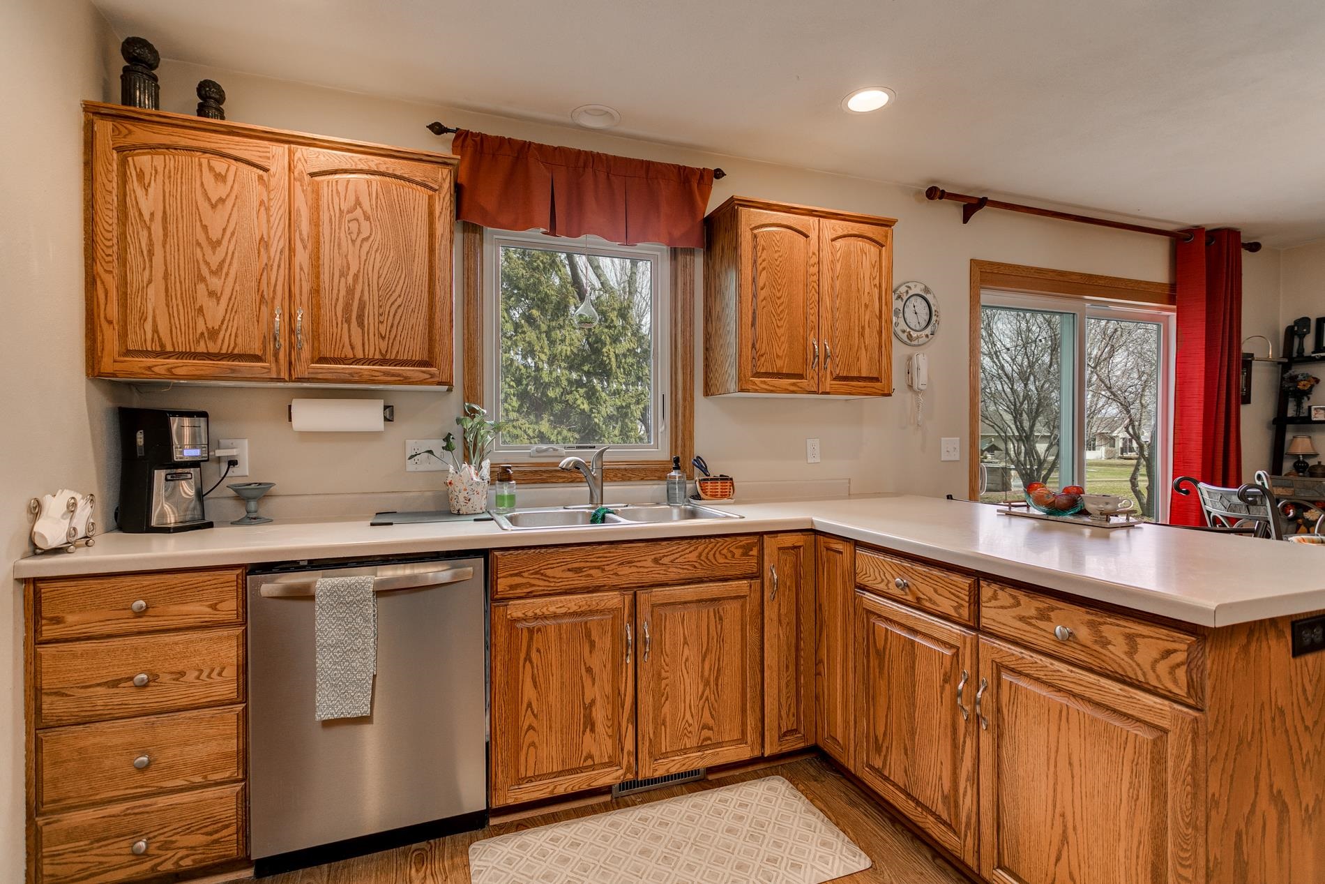 W6074 Strawflower Drive Appleton, WI 54915 - Photo 8 of 53