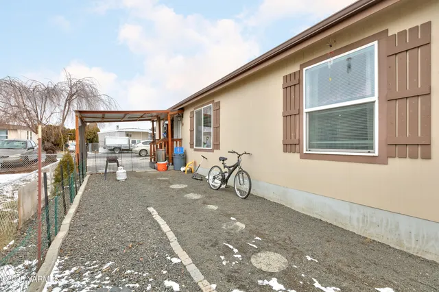 $130,000 | 1201 West Washington Avenue, Unit 15, Yakima, WA 98903