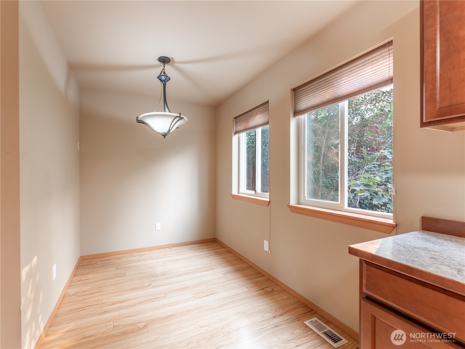 1535 Historic Lane Wenatchee, WA 98801 - Photo 23 of 35 a view of an empty room with a window