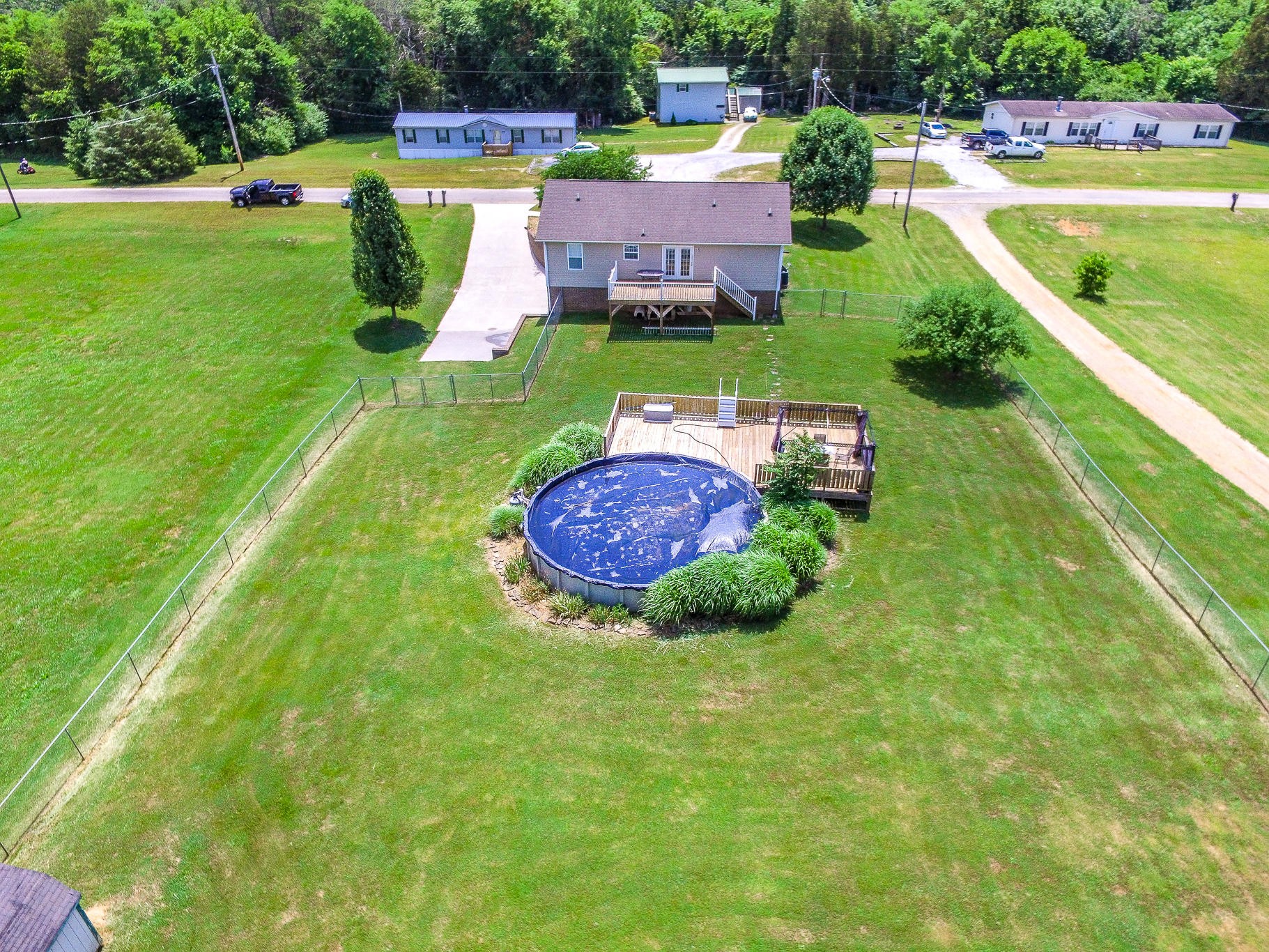 1973 Phagan Road Talbott, TN 37877 - Photo 34 of 35 a view of a house with a swimming pool