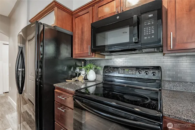 $375,000 | 251 West Bakerview Road, Unit 103, Bellingham, WA 98226