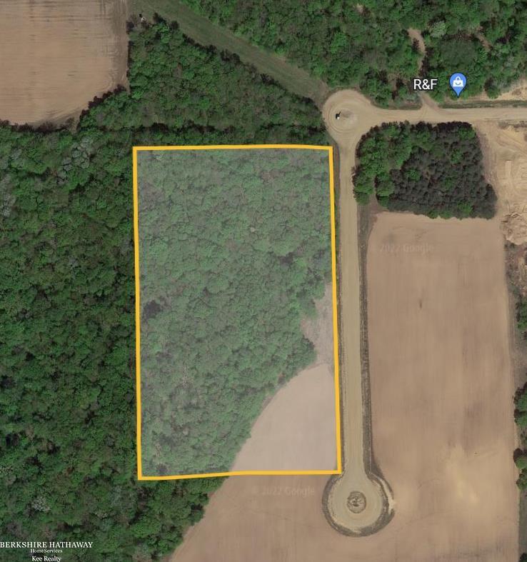 6830 Sandy Ridge Millington, MI 48746 - Photo 3 of 12