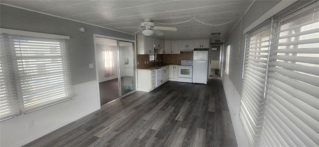 10909 Freedom Drive Port Richey, FL 34668 - Photo 3 of 29 Gallery Image 3