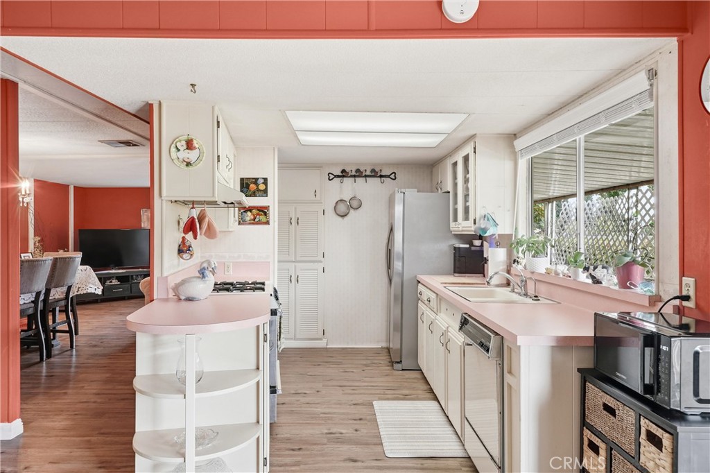 14851 Jeffrey Road, Unit 192 Irvine, CA 92618 - Photo 18 of 56 Gallery Image 18