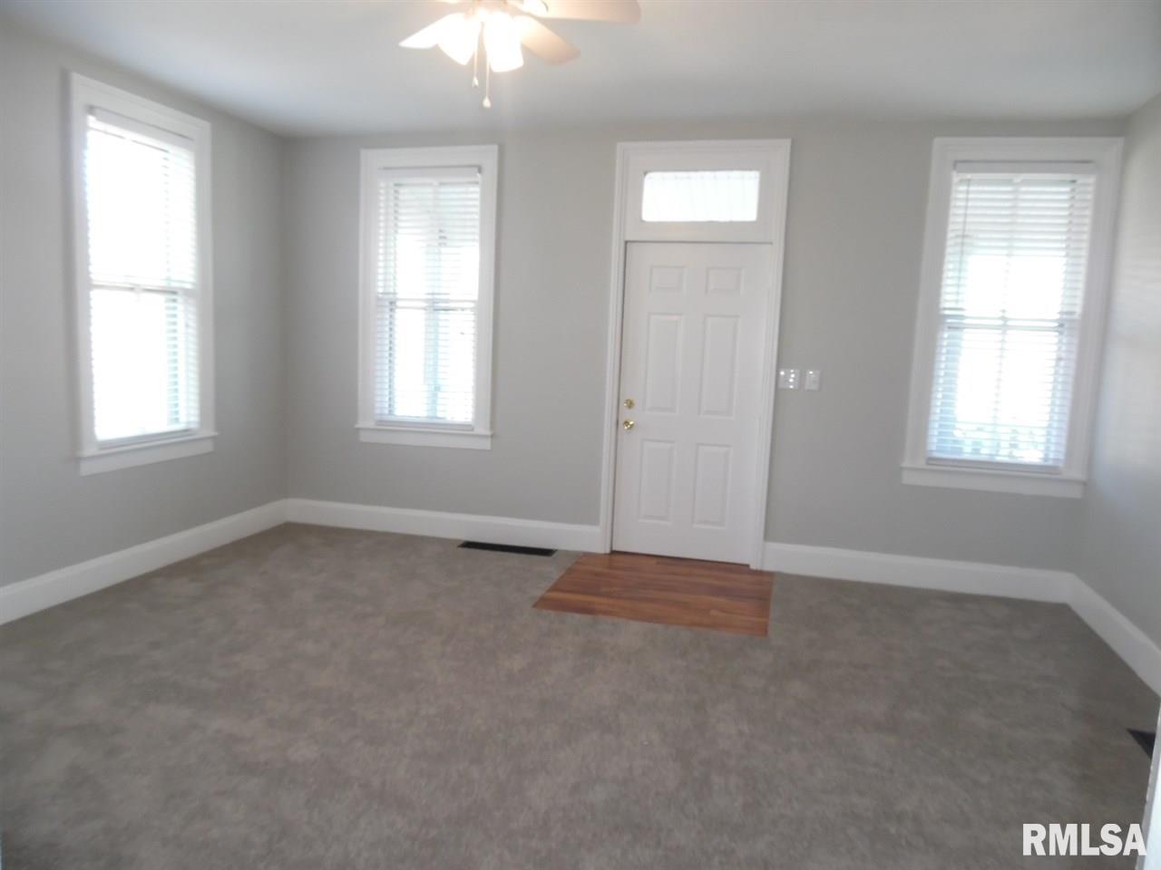 3092 Mall Road Pekin, IL 61554 - Photo 22 of 36