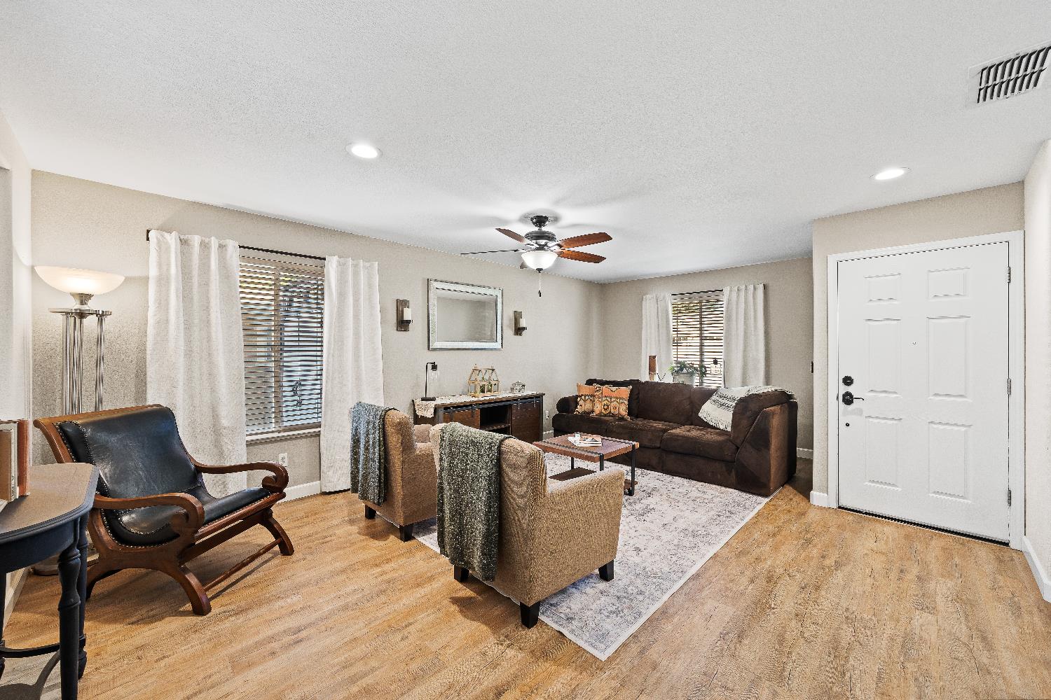 4237 Crazy Horse Road Cameron Park, CA 95682 - Photo 5 of 60